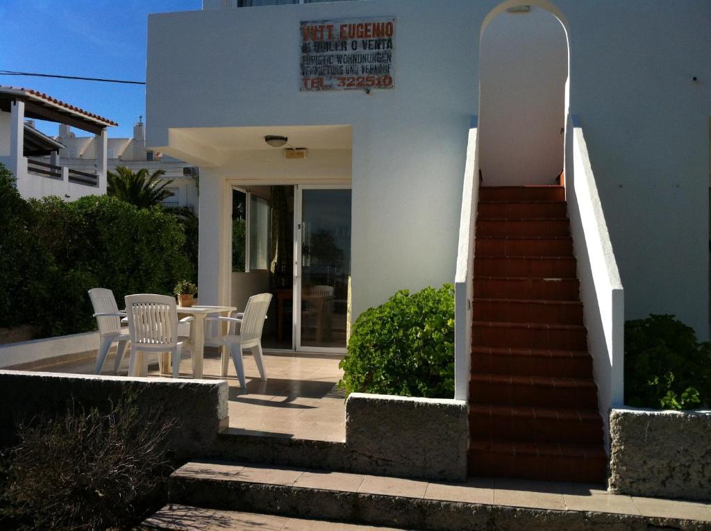 Apartamentos Eugenio la Sabina La Savina  Bilik gambar