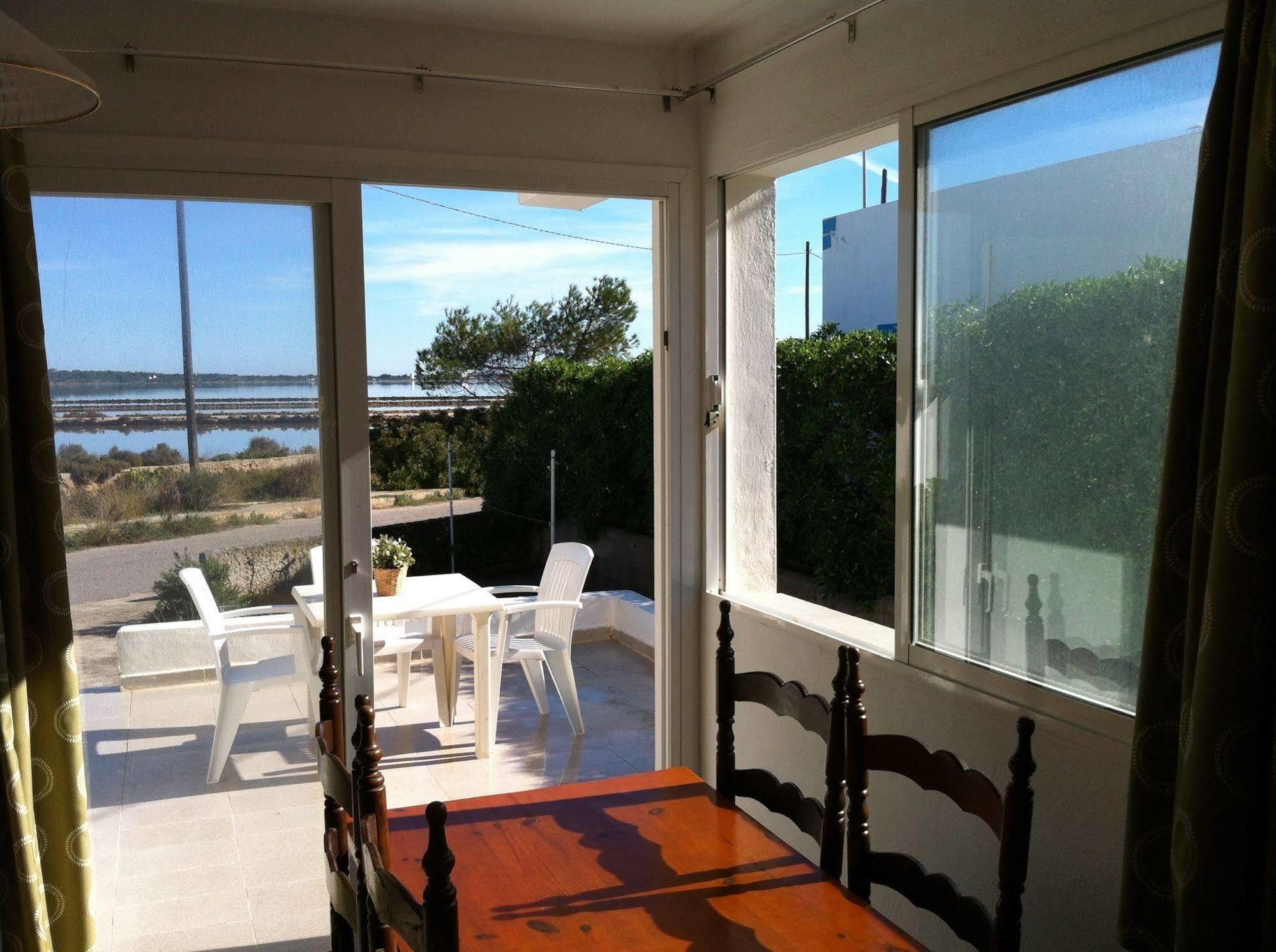 Apartamentos Eugenio la Sabina La Savina  Luaran gambar