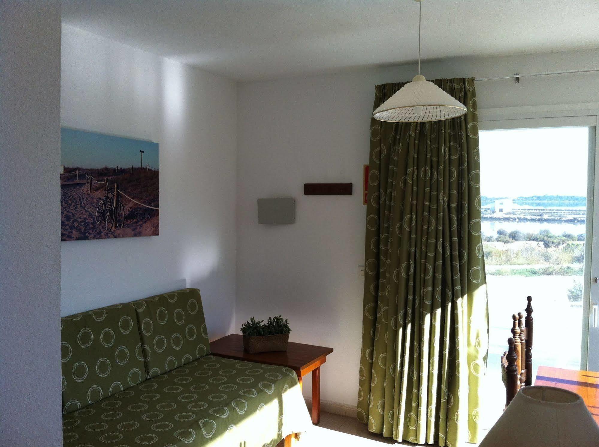 Apartamentos Eugenio la Sabina La Savina  Luaran gambar