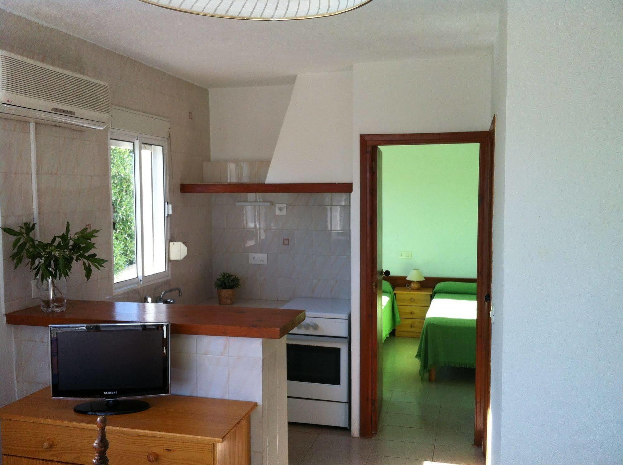Apartamentos Eugenio la Sabina La Savina  Luaran gambar
